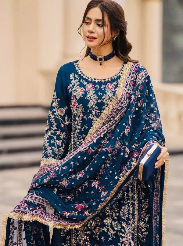 Zarqa_Regal_Suit_Set