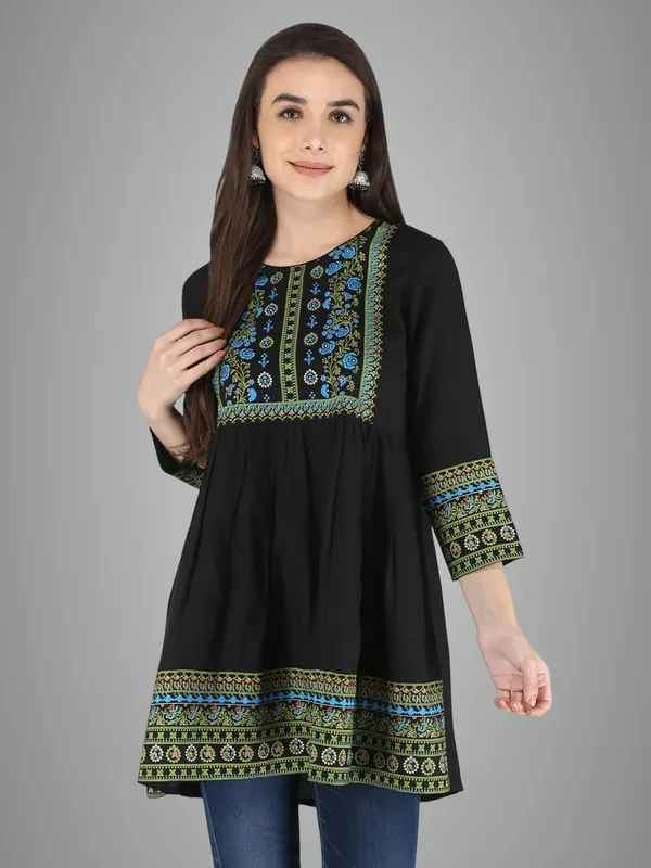 Black_Rayon_Top_For_Women