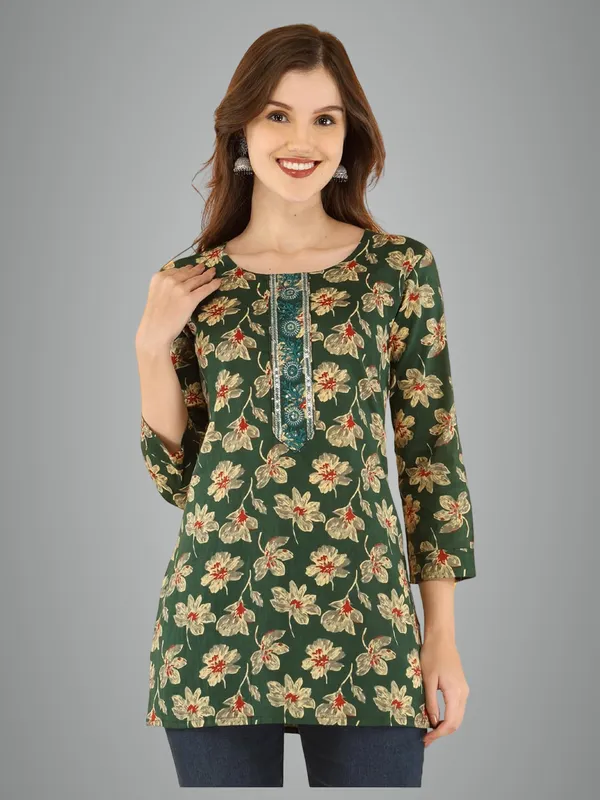 Green_Cotton_Short_Kurti_For_Women
