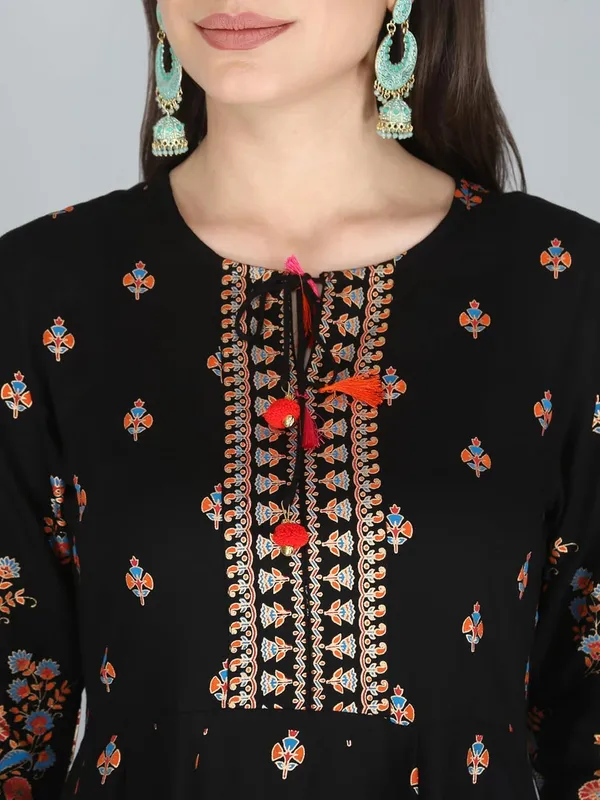 Black_Rayon_Anarkali_Kurti_For_Women