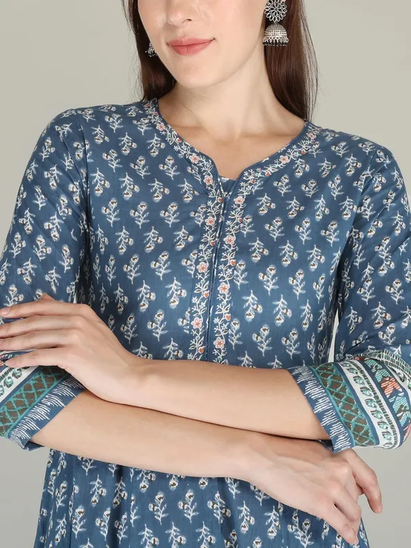 Blue_Rayon_Anarkali_Kurti_For_Women