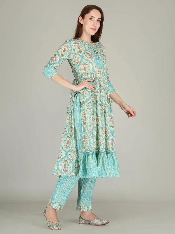 Light_Green_Rayon_Kurti_With_Pant_For_Women
