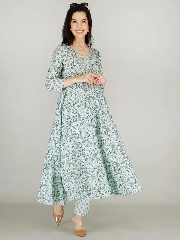 Multicolor_Rayon_Kurti_With_Pant_For_Women