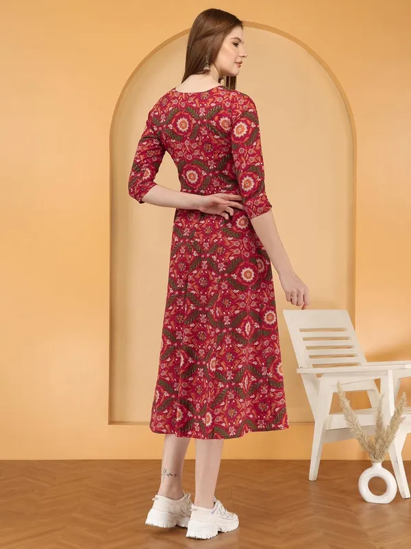 Red_Cotton_Anarkali_Kurti_For_Women