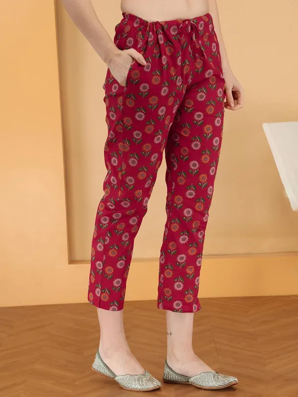 Red_Cotton_Suit_For_Women