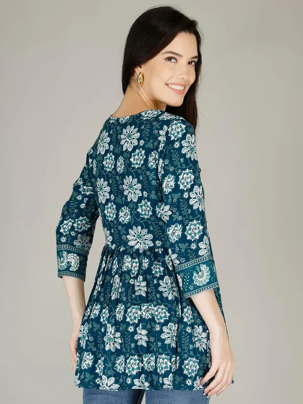 Blue_Cotton_Blend_Top_For_Women
