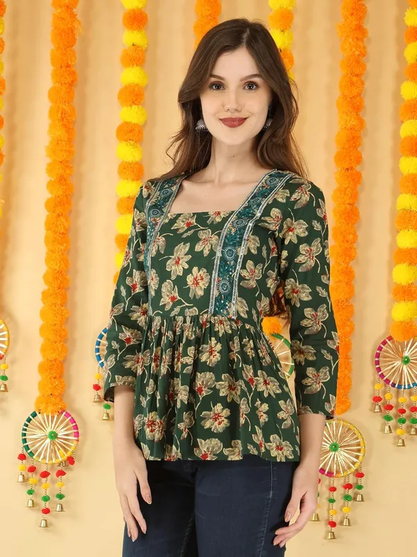 Green_Cotton_Blend_Top_For_Women