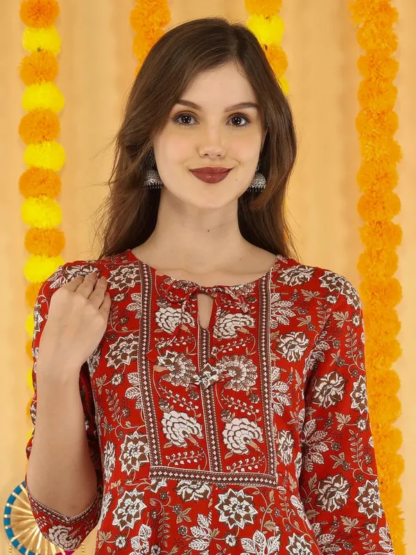 Red_Cotton_Anarkali_Kurti_For_Women