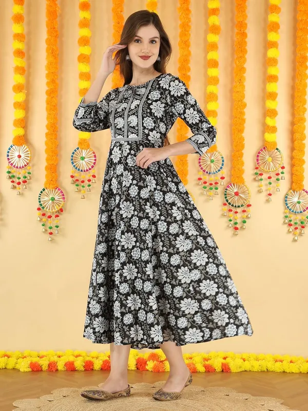 Black_Cotton_Anarkali_Kurti_For_Women