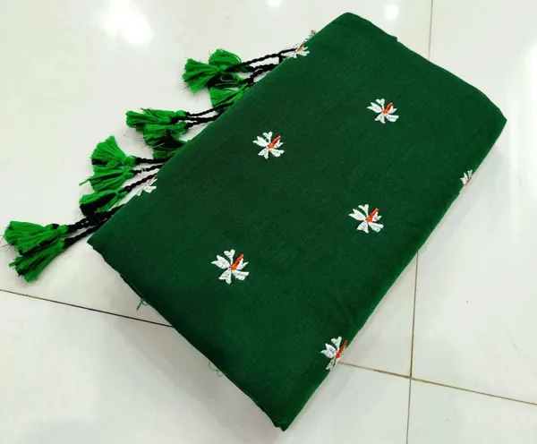 Bottle_Green_Pure_Cotton_Handloom_Floral_Embroidery_Saree_For_Women