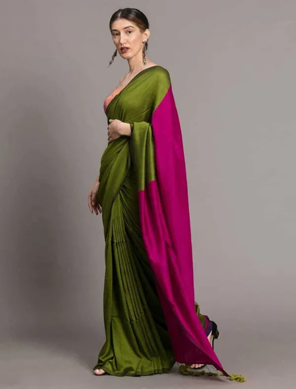 Green_&_Magenta_Cotton_Blend_Handloom_Solid/Plain_Saree_For_Women