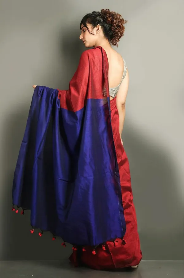 Maroon_&_Blue_Cotton_Blend_Handloom_Solid/Plain_Saree_For_Women