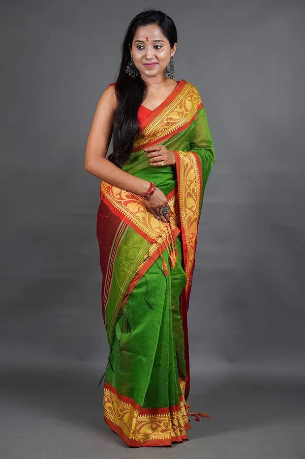 Green_Cotton_Silk_Handloom_Woven_Saree_For_Women