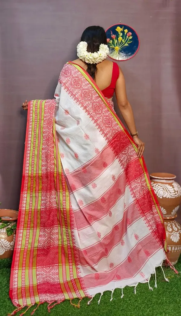 Red_&_White_Pure_Cotton_Berhampuri_Woven_Saree_For_Women