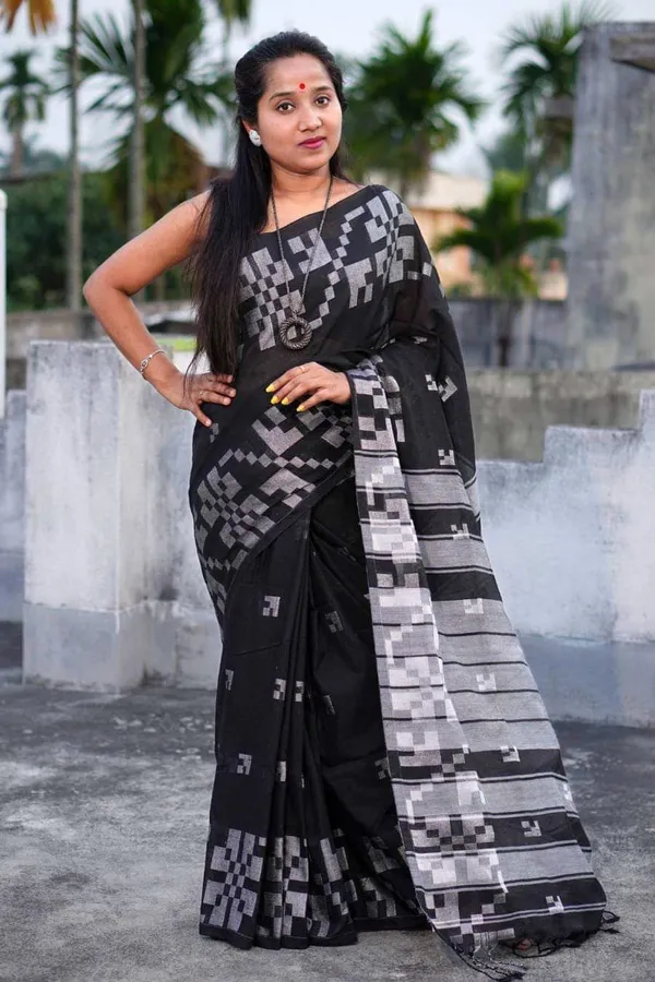 Black_Pure_Cotton_Handloom_Woven_Saree_For_Women