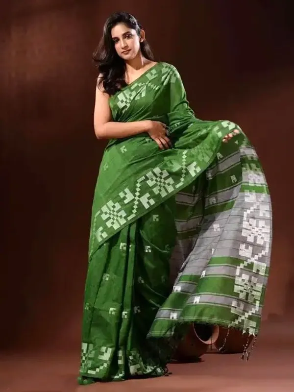 Green_Pure_Cotton_Handloom_Woven_Saree_For_Women