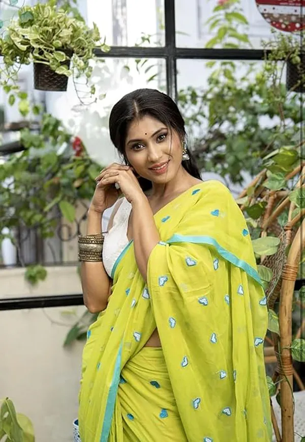 Lime_Green_&_Blue_Khadi_Handloom_Embroidered_Saree_For_Women