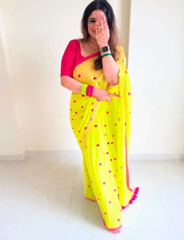 Lime_Green_&_Pink_Khadi_Handloom_Embroidered_Saree_For_Women