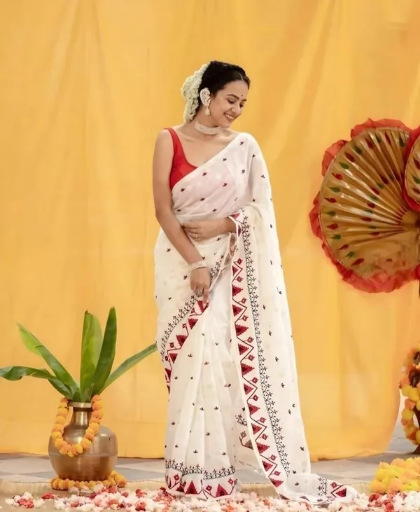 Multicolour_Cotton_Blend_Handloom_Embroidered_Saree_For_Women