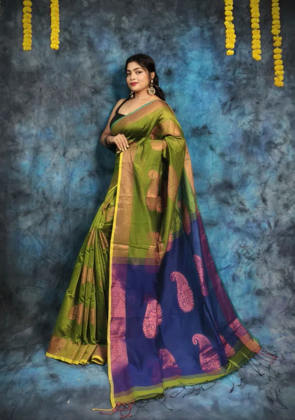 Green_&_Blue_Pure_Cotton_Handloom_Paisley_Saree_For_Women