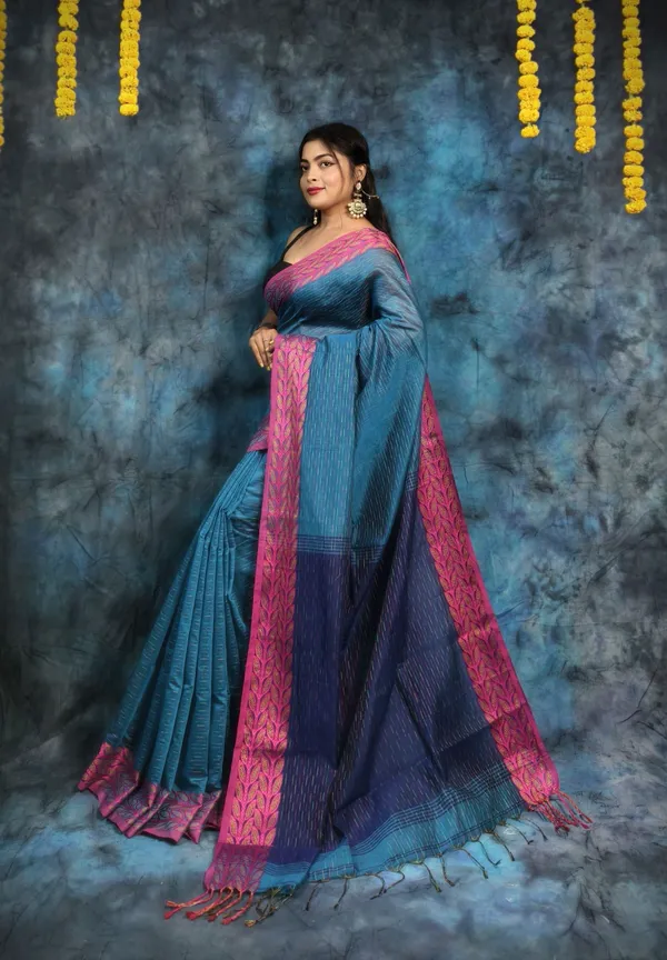 Blue_&_Navy_Blue_Pure_Cotton_Handloom_Applique_Saree_For_Women
