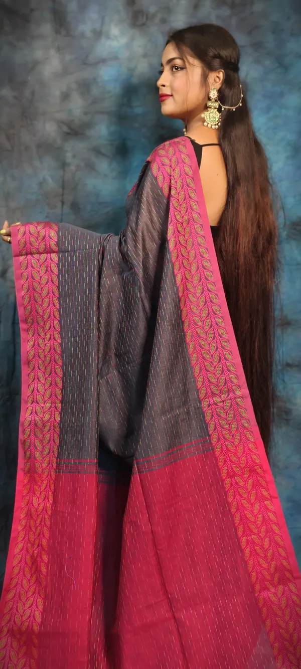 Grey_&_Magenta_Pure_Cotton_Handloom_Applique_Saree_For_Women