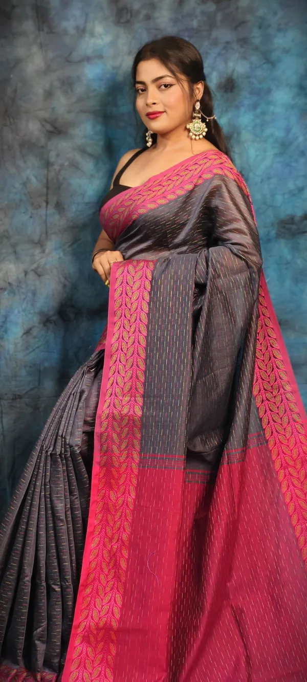 Grey_&_Magenta_Pure_Cotton_Handloom_Applique_Saree_For_Women