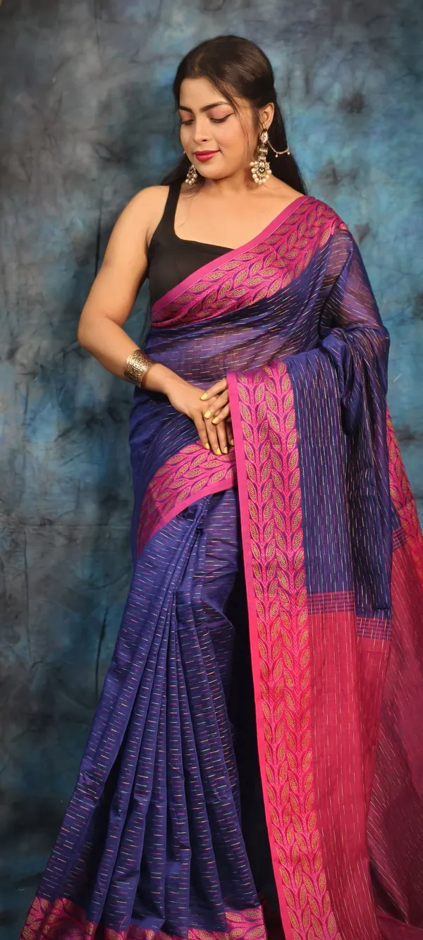 Navy_Blue_&_Magenta_Pure_Cotton_Handloom_Applique_Saree_For_Women