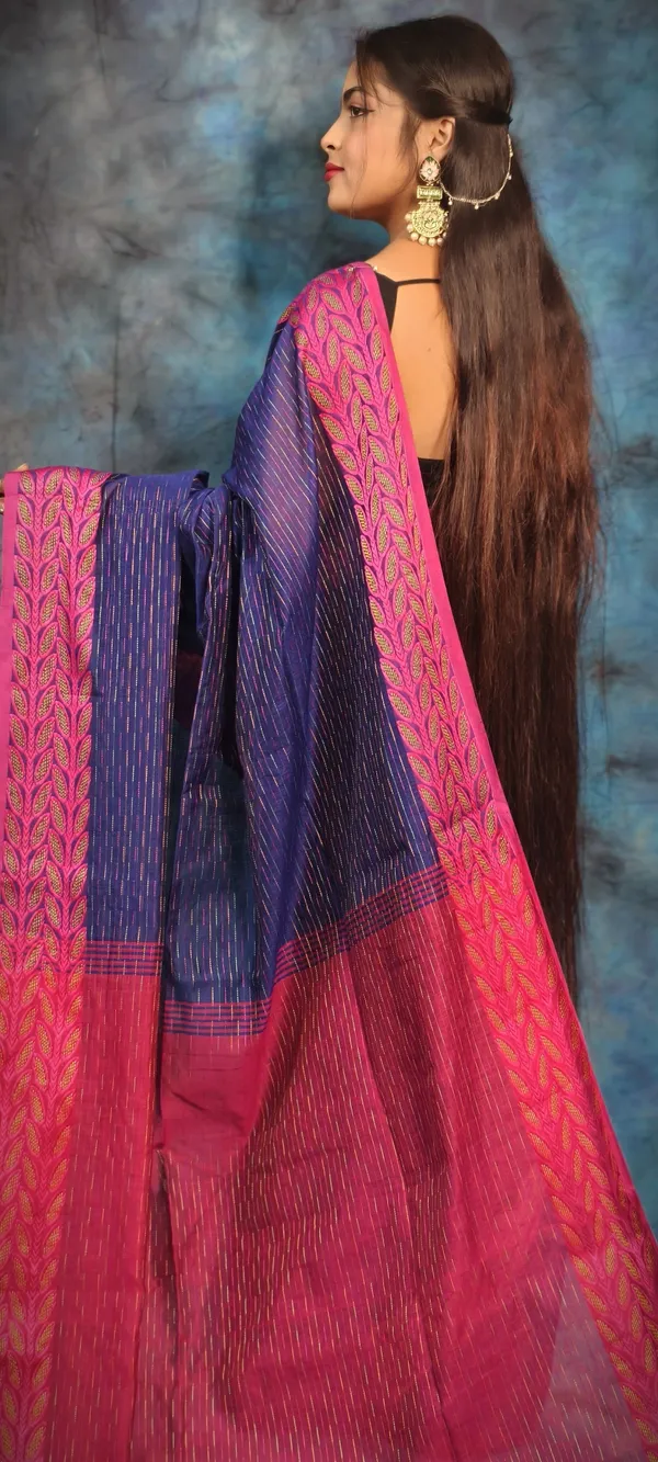 Navy_Blue_&_Magenta_Pure_Cotton_Handloom_Applique_Saree_For_Women