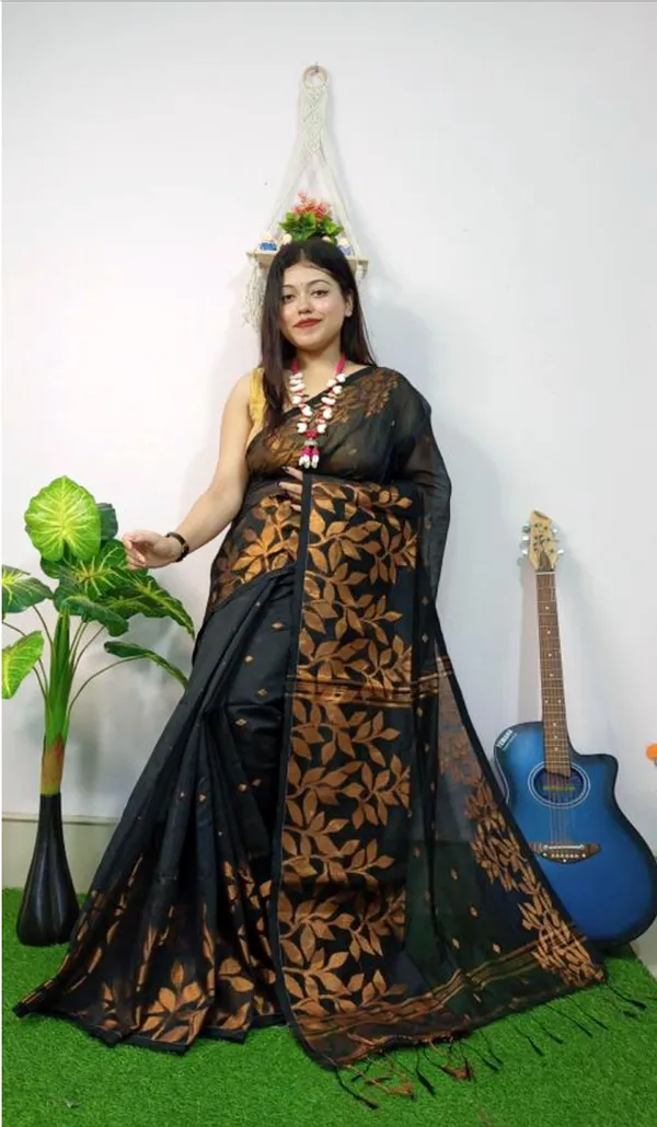 Black_Cotton_Silk_Handloom_Woven_Saree_For_Women