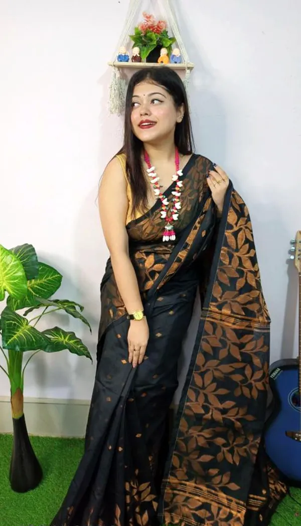 Black_Cotton_Silk_Handloom_Woven_Saree_For_Women