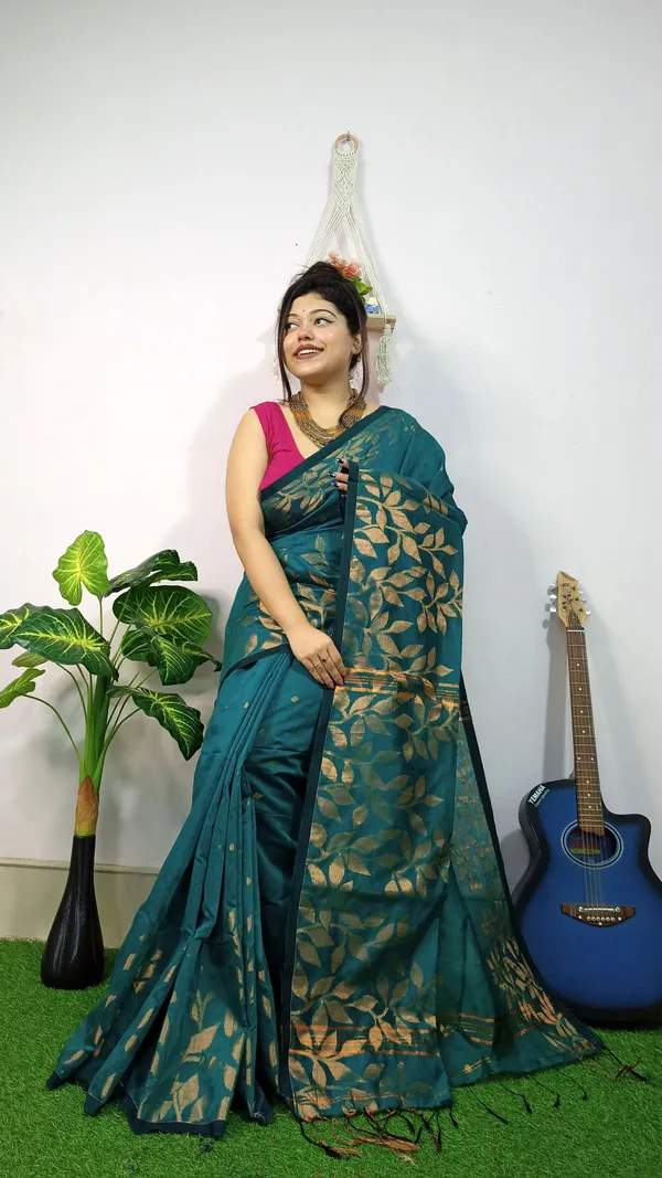 Dark_Teal_Green_Cotton_Blend_Handloom_Self_Design_Saree_For_Women