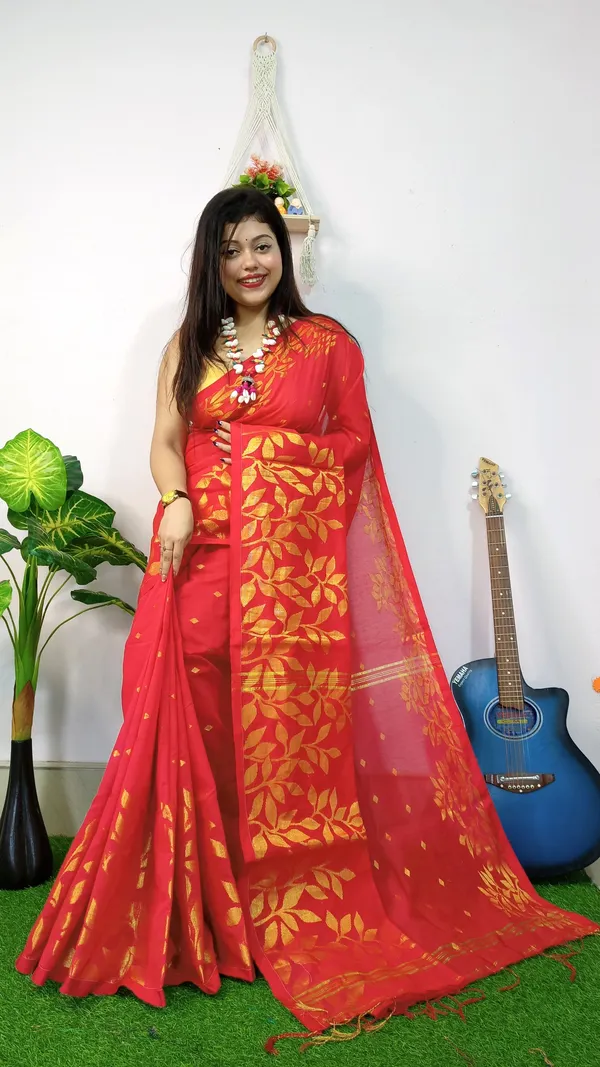 Red_Cotton_Blend_Handloom_Self_Design_Saree_For_Women