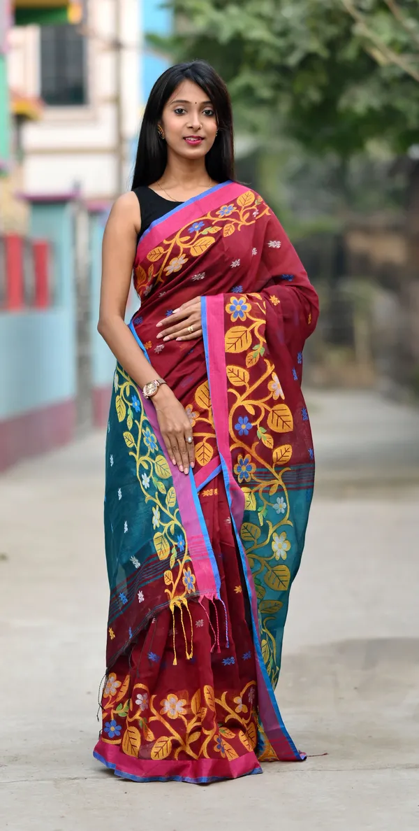 Maroon_&_Blue_Pure_Cotton_Handloom_Embellished_Saree_For_Women