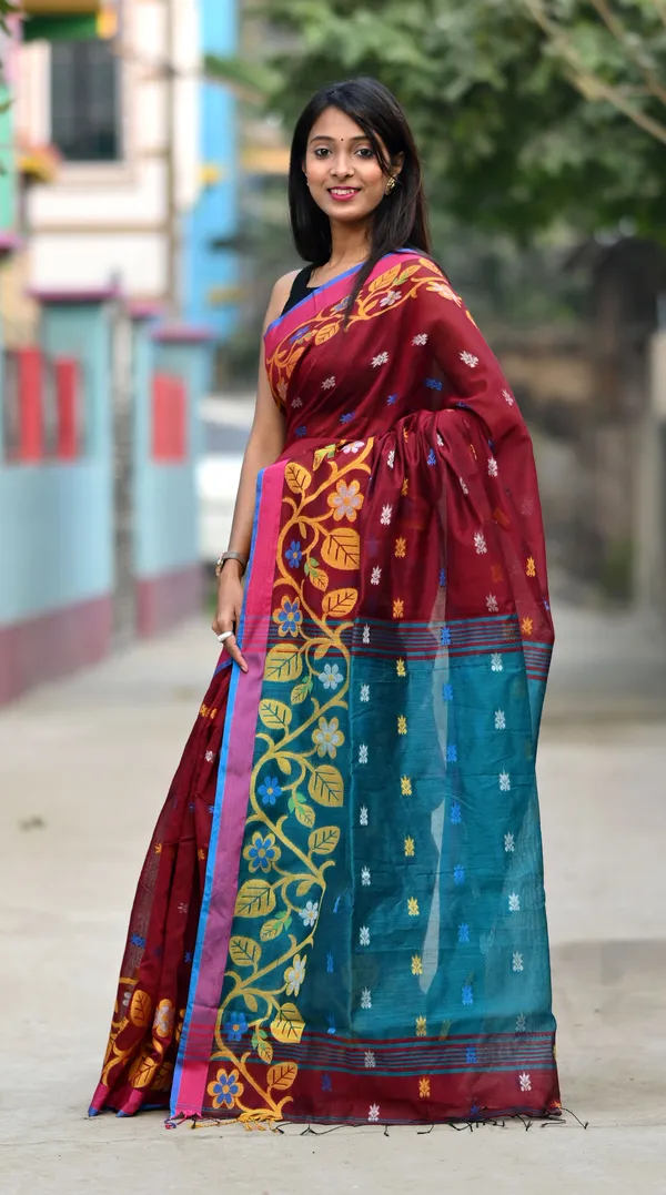 Maroon_&_Blue_Pure_Cotton_Handloom_Embellished_Saree_For_Women