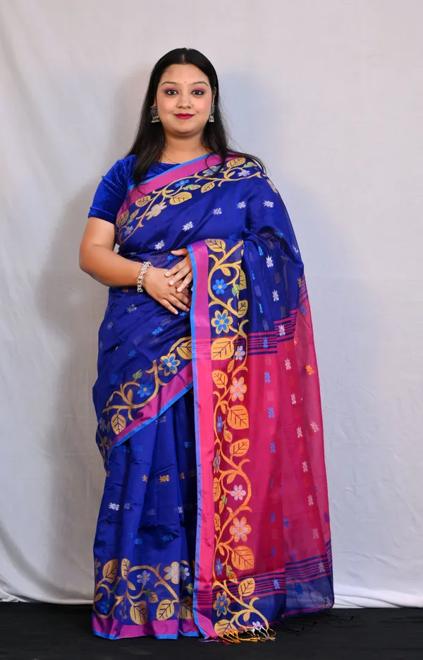 Navy_Blue_&_Magenta_Pure_Cotton_Handloom_Embellished_Saree_For_Women