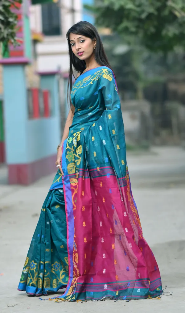 Teal_&_Magenta_Pure_Cotton_Handloom_Embellished_Saree_For_Women