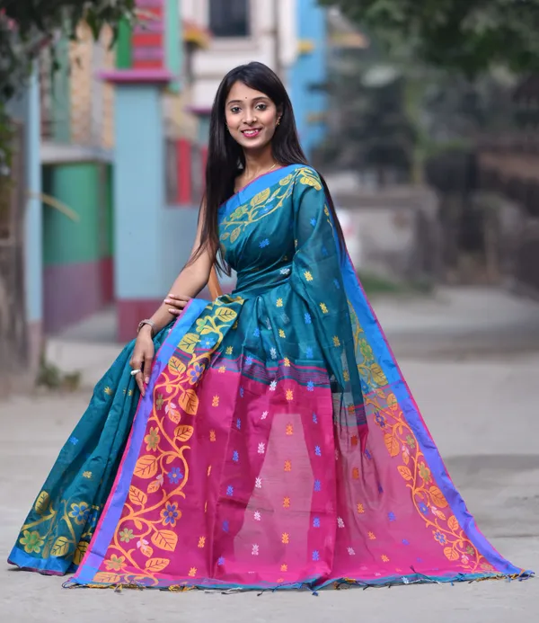 Teal_&_Magenta_Pure_Cotton_Handloom_Embellished_Saree_For_Women