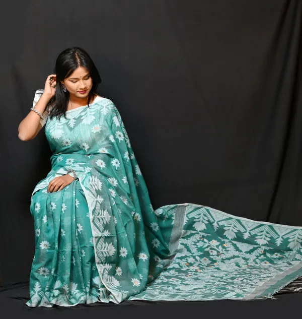 Bottle_Green_Cotton_Linen_Handloom_Self_Design_Saree_For_Women
