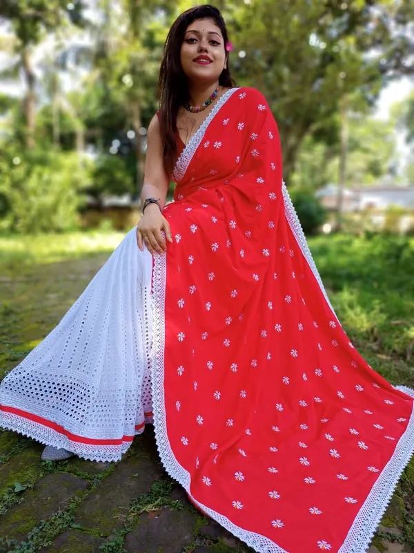 White_&_Red_Cotton_Blend_Handloom_Floral_Print_&_Self_Design_&_Printed_Saree_For_Women