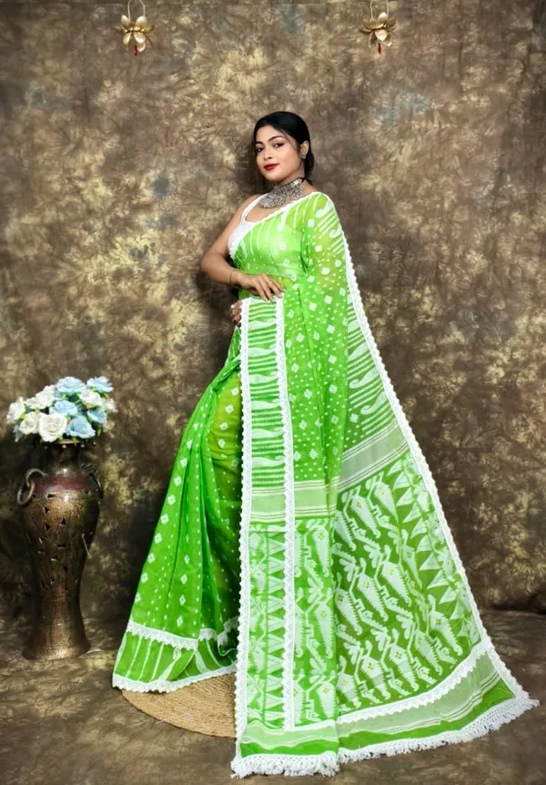 Green_Cotton_Silk_Jamdani_Woven_Saree_For_Women