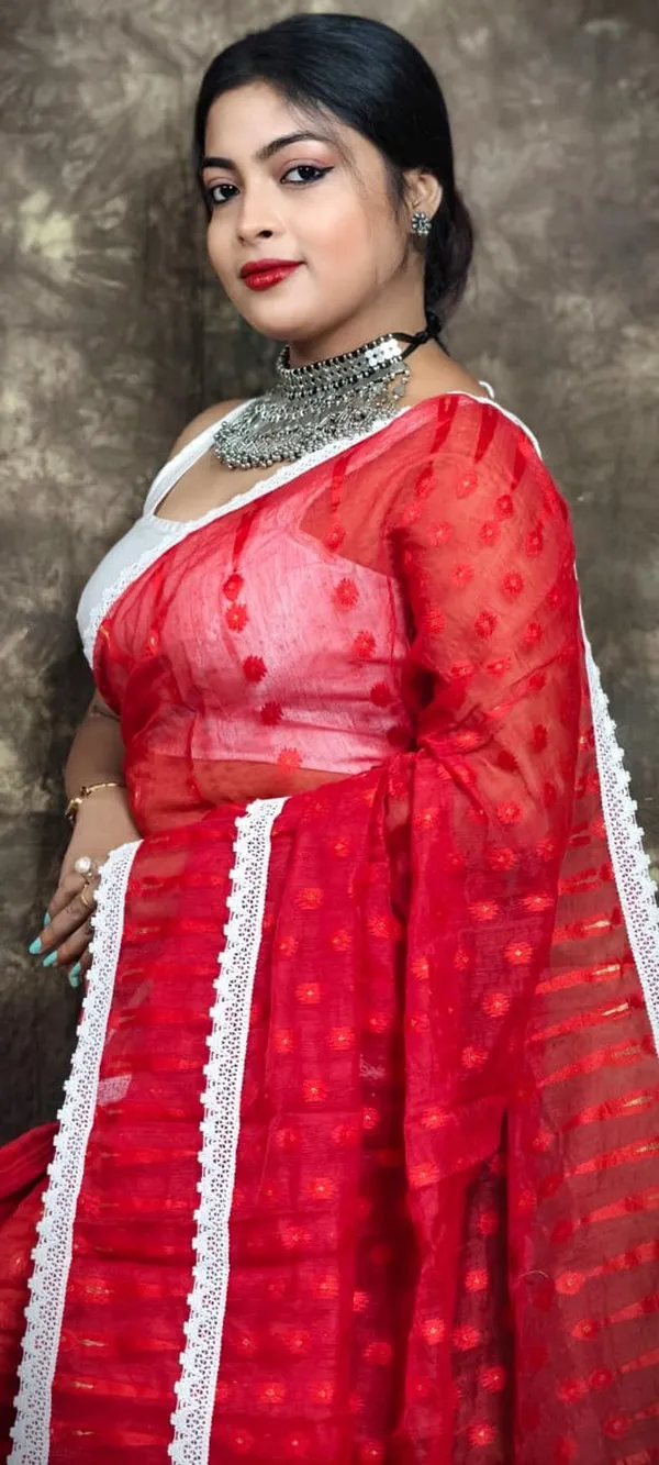 Red_Dimond_Cotton_Silk_Jamdani_Woven_Saree_For_Women