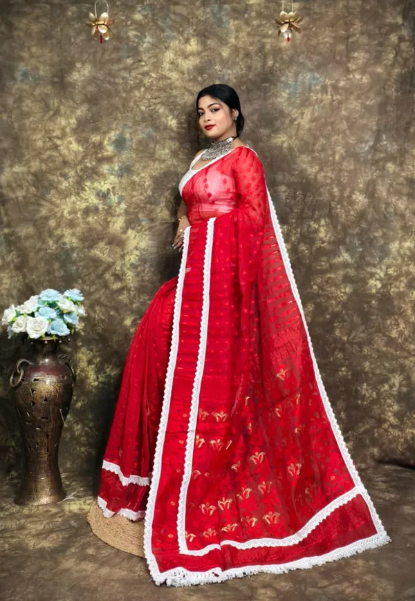Red_Dimond_Cotton_Silk_Jamdani_Woven_Saree_For_Women