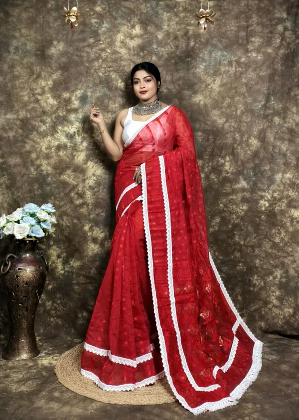 Red_Dimond_Cotton_Silk_Jamdani_Woven_Saree_For_Women