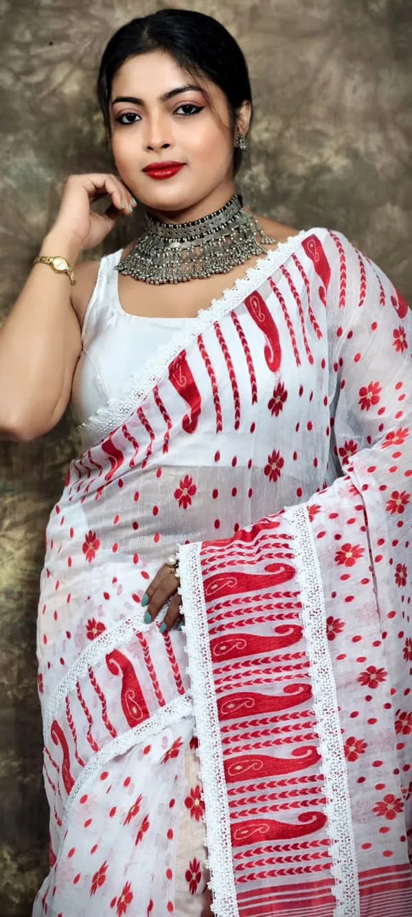 White_&_Red_Cotton_Silk_Jamdani_Woven_Saree_For_Women