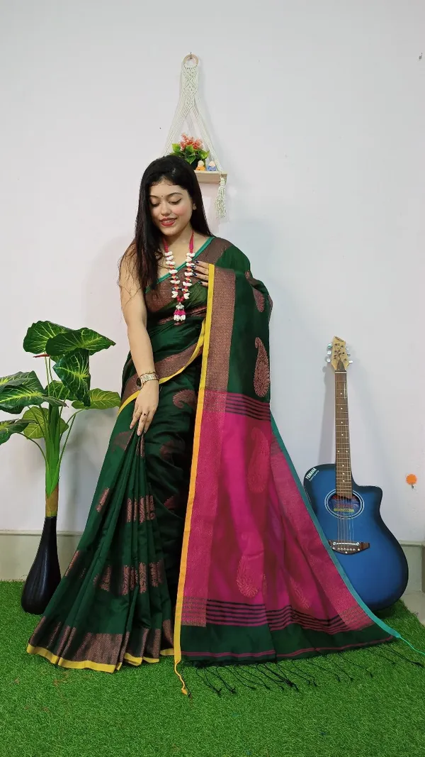 Aam_Kolka_Contrast_Saree
