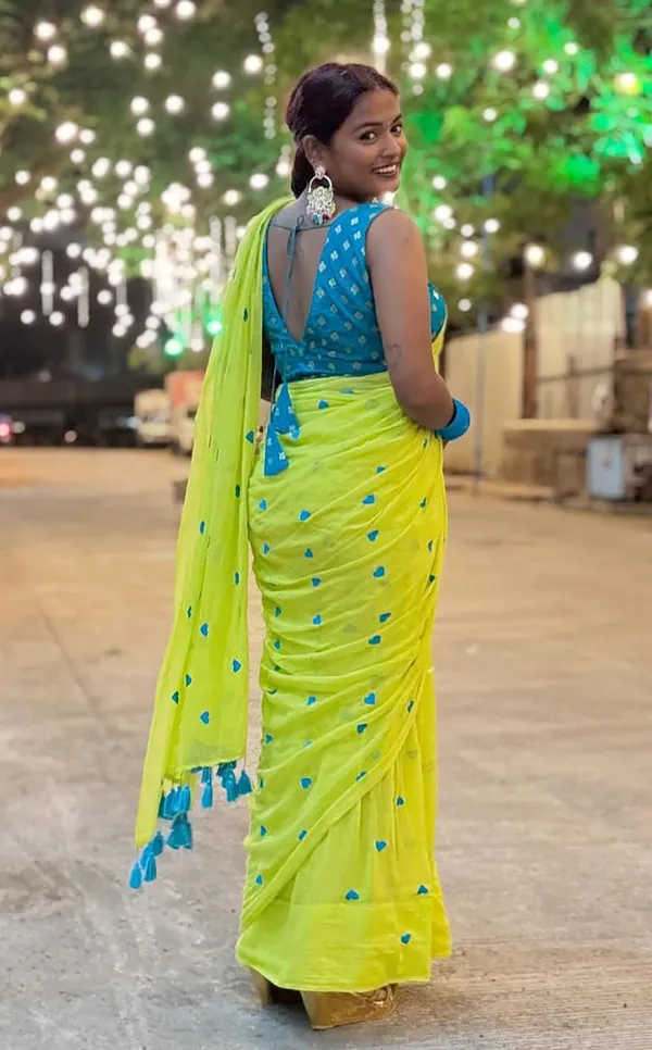 Yellow_Pure_Cotton_Bollywood_Embroidered_Saree_For_Women