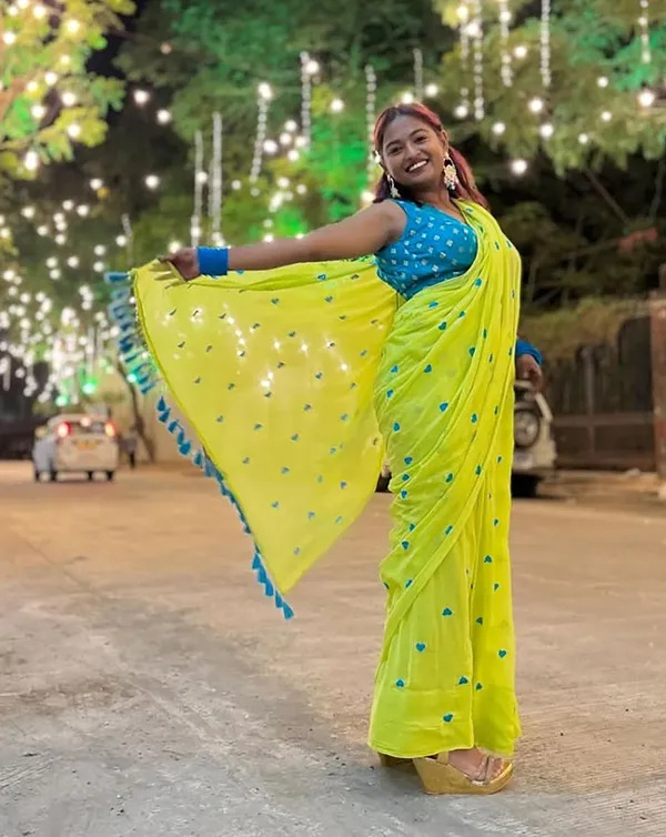 Yellow_Pure_Cotton_Bollywood_Embroidered_Saree_For_Women