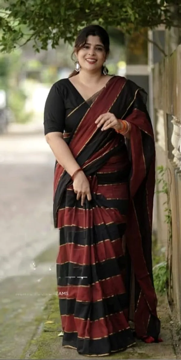 Mul_Cotton_Handloom_Self_Design_Saree_For_Women