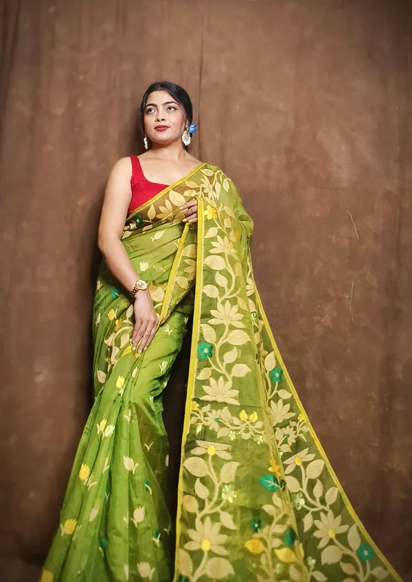Mehndi_&_Golden_Cotton_Silk_Jamdani_Woven_Saree_For_Women
